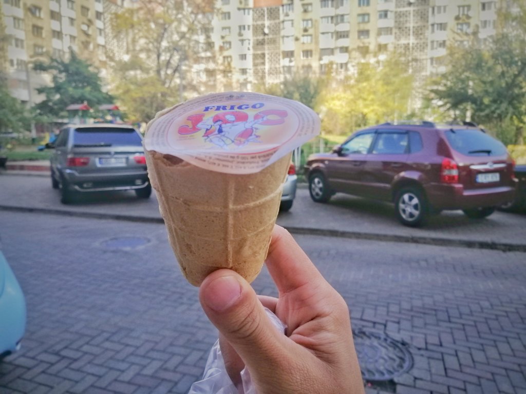 モルドバで買ったアイス