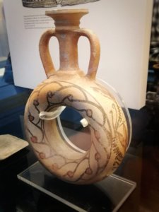新王朝時代の花瓶