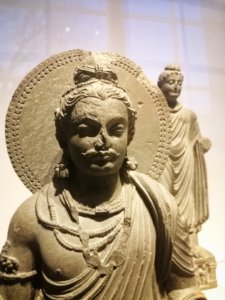 インド顔した仏像
