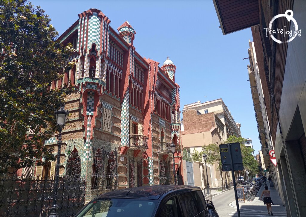 バルセロナ：町中のガウディ作品
