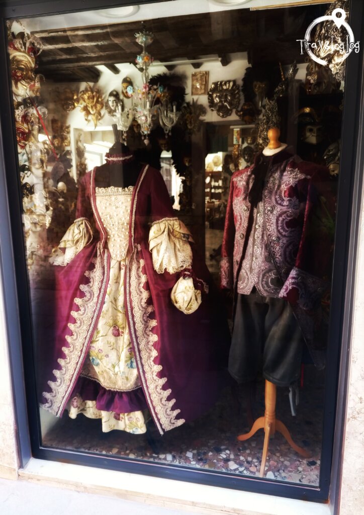 ベネチア：中世の衣装