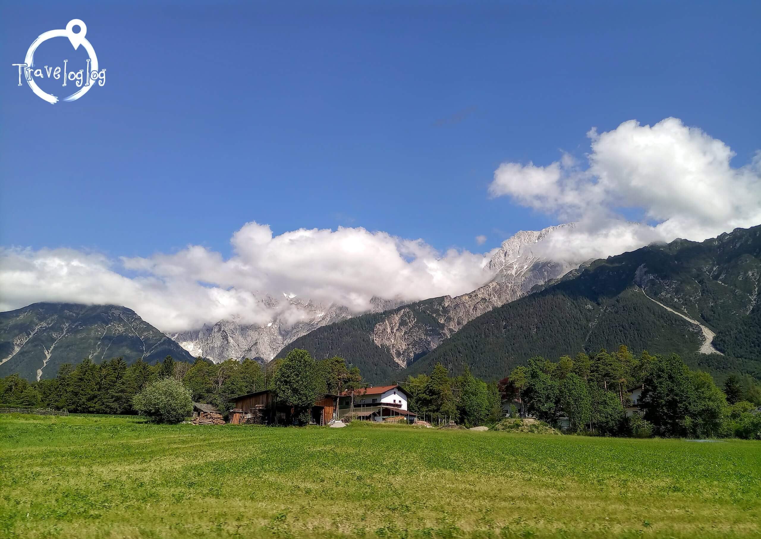 オーストリア：インスブルック：青空と雲２