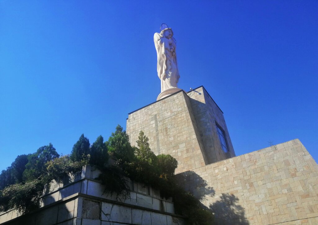 ブルガリア：ハスコヴォのマリア像