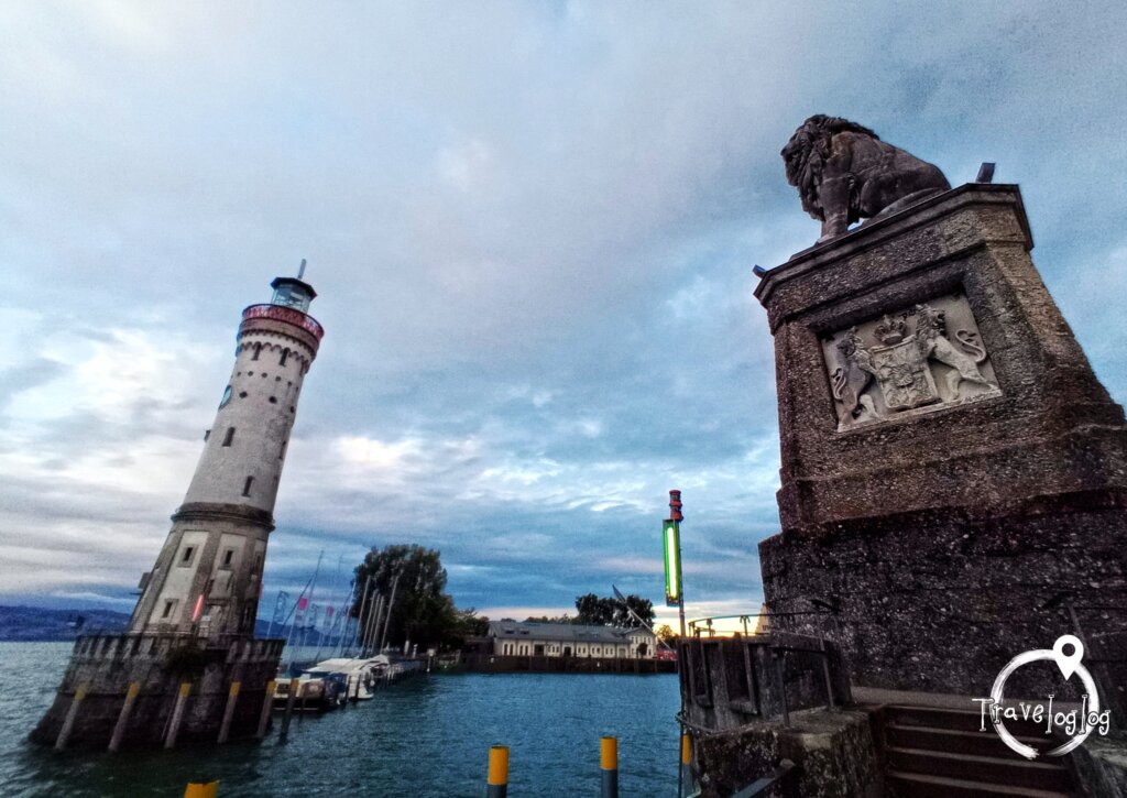 ドイツ：リンダウ：港を守るライオンの像