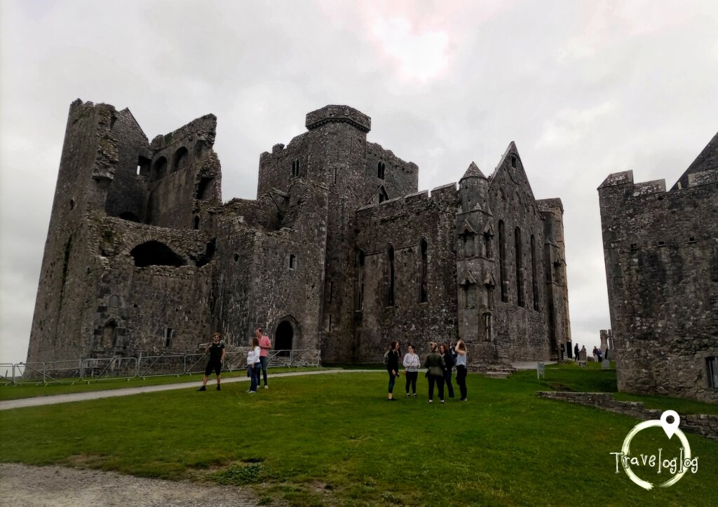 アイルランド：ロックオブカシェルの全景