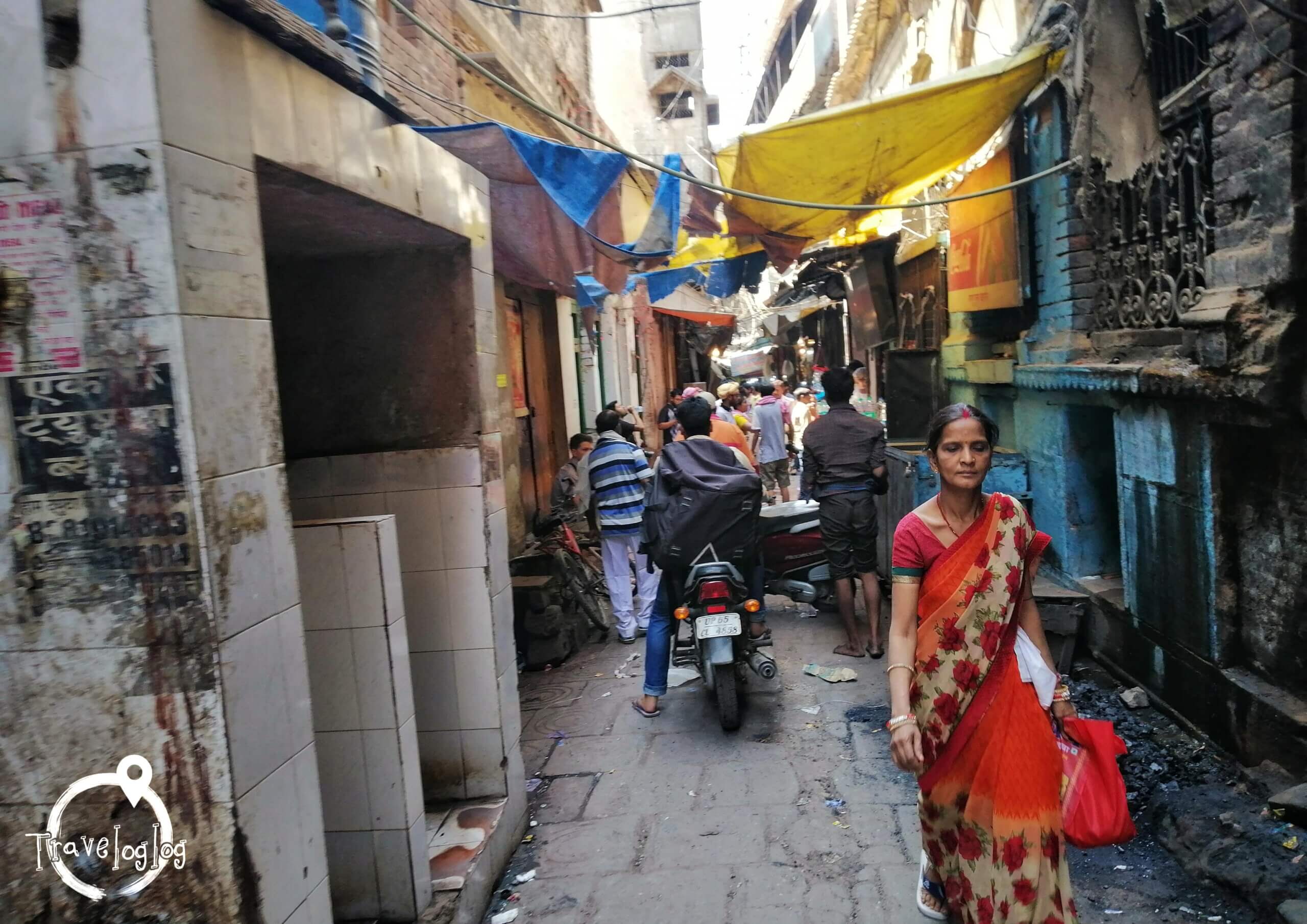 インド：雑多な路地裏