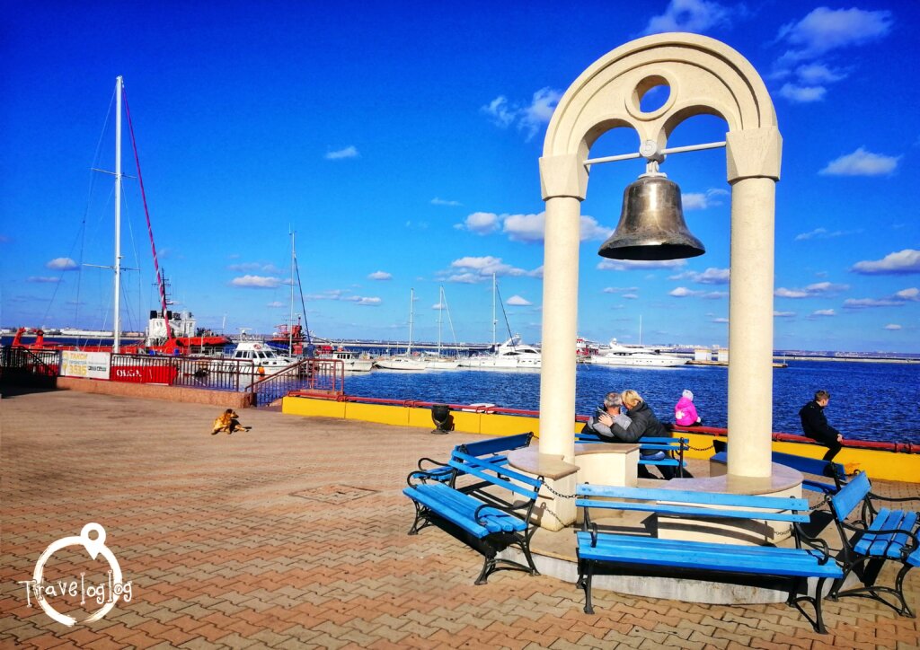 オデッサ：港の鐘