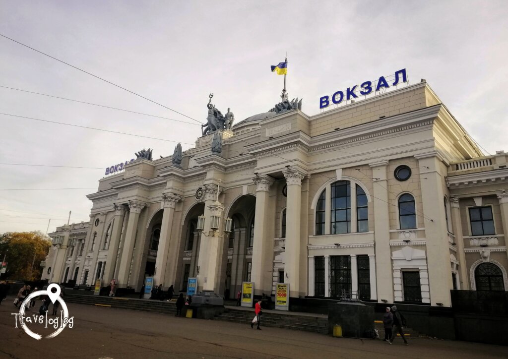 ウクライナ：大きな駅