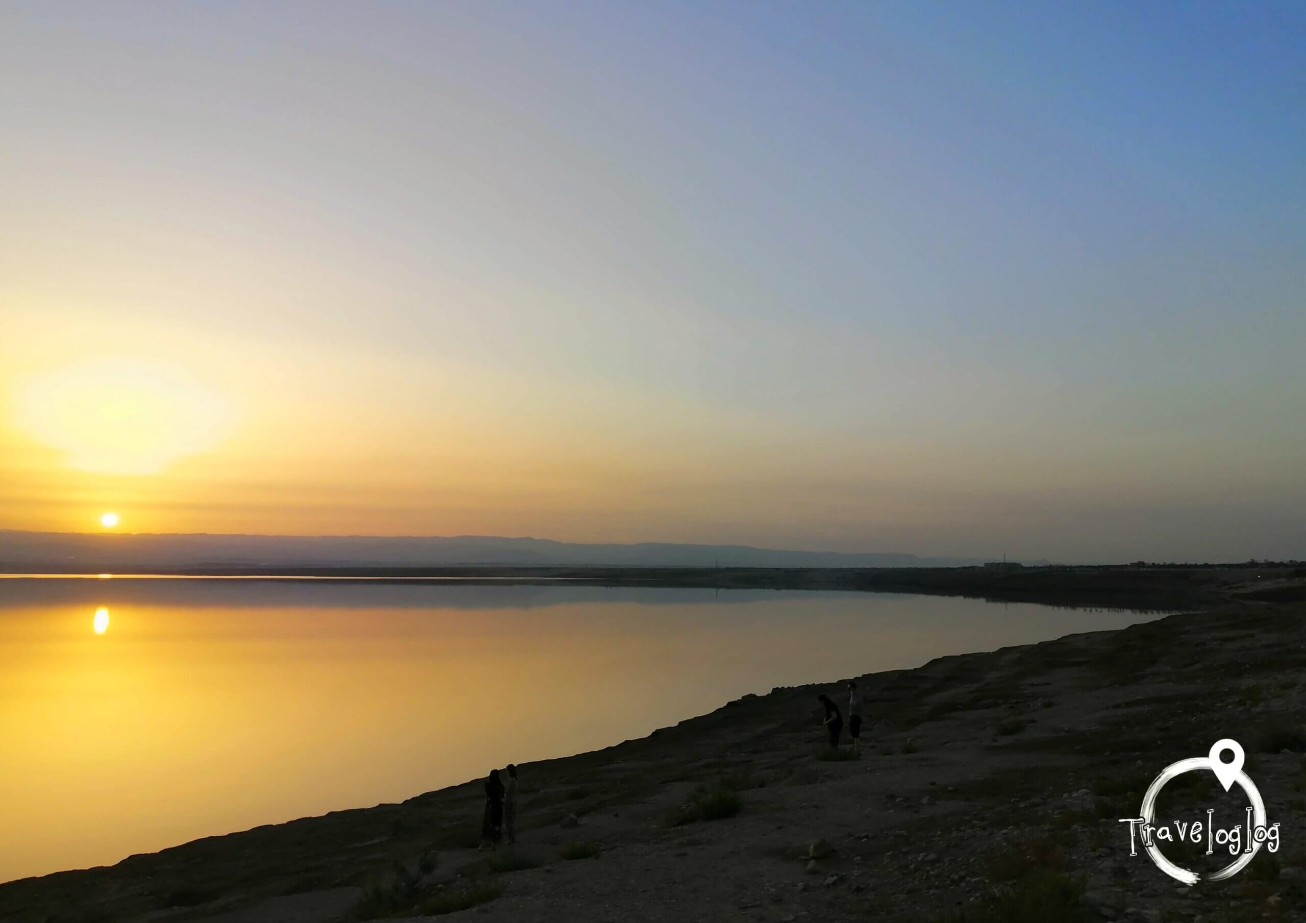 ヨルダン：死海の夕暮れ