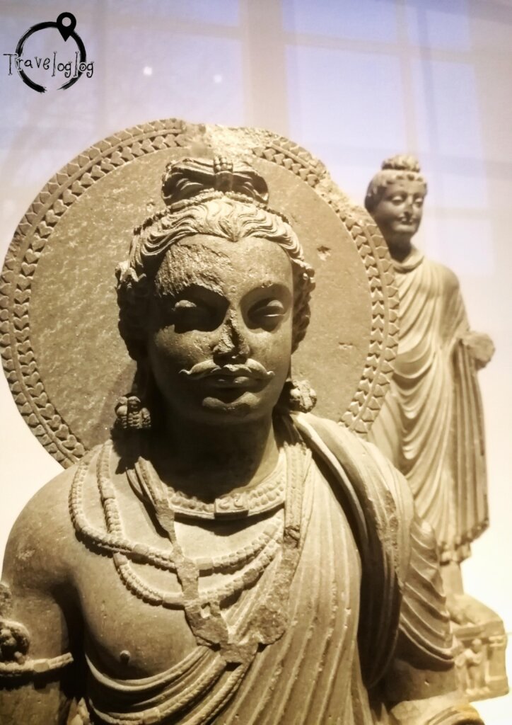 ロンドン：大英博物館：インドフロアの仏像
