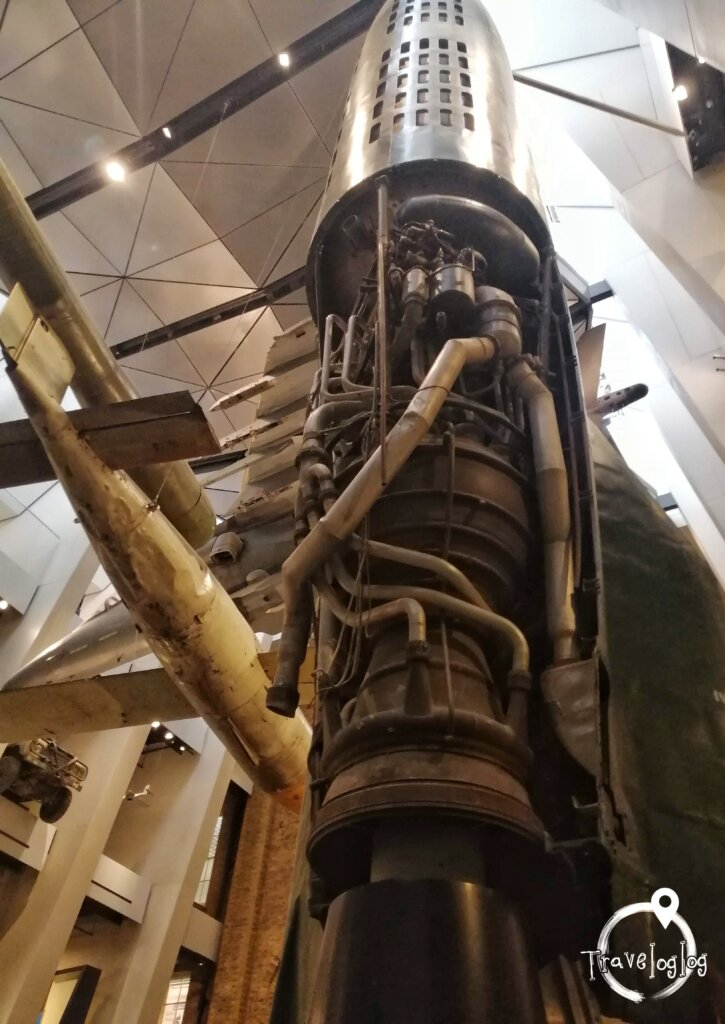 ロンドン：帝国戦争博物館の展示：V2ロケット内部構造