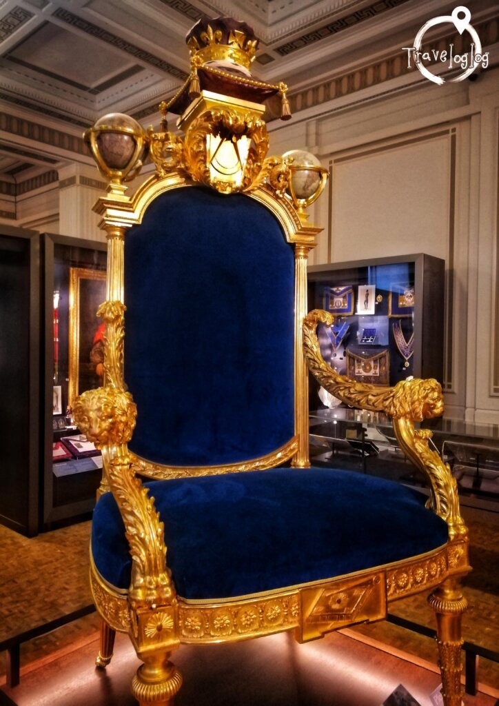ロンドン：フリーメイソン博物館の椅子