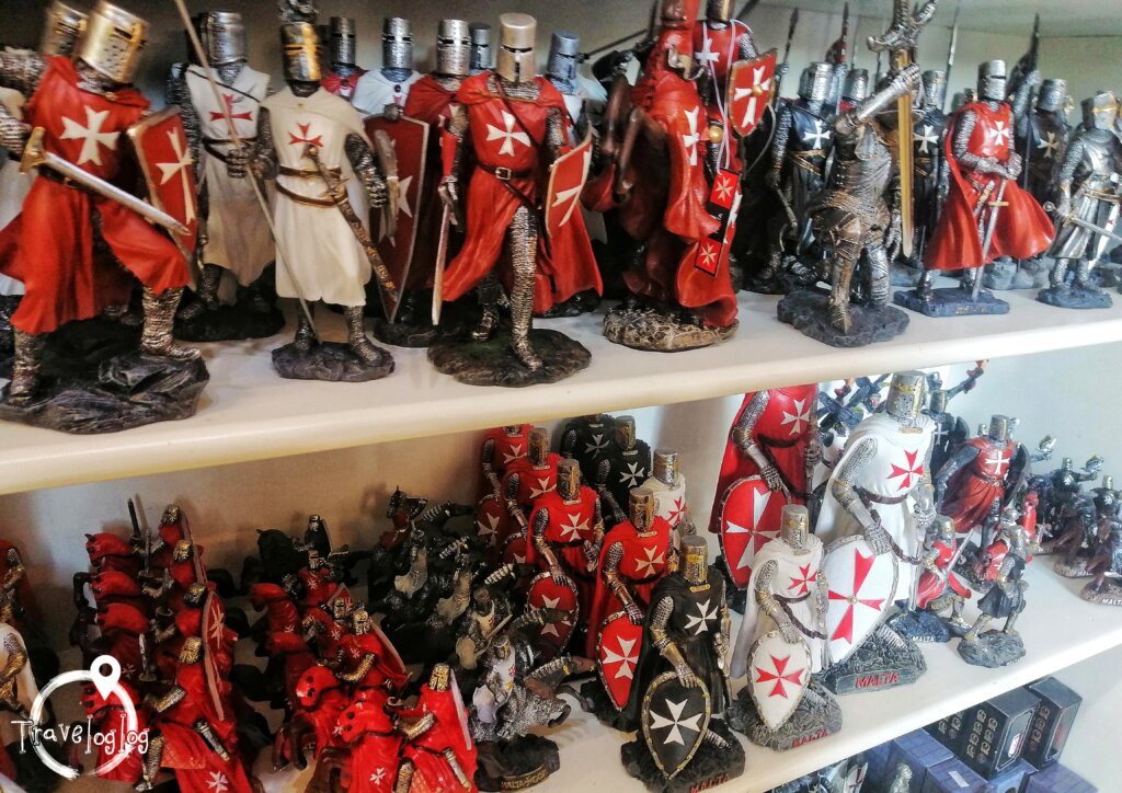 マルタ：お土産の騎士団人形