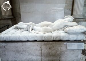 フランス：ルーブル美術館：ベルニーニの眠れるヘルマプロディートス