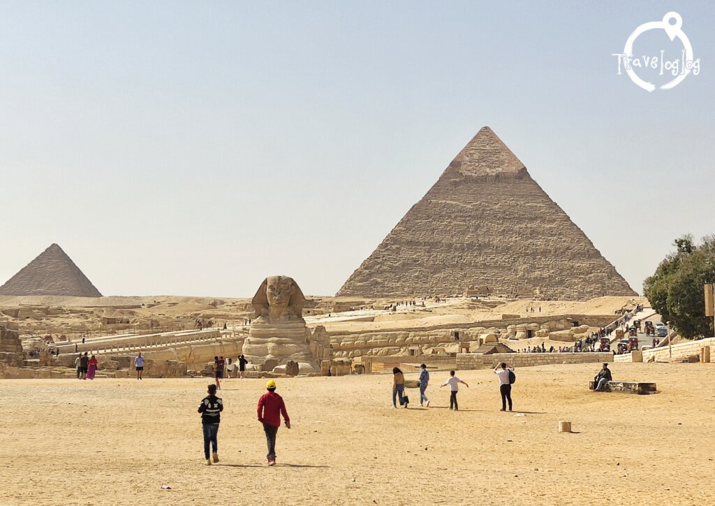 エジプト：カイロ：ギザ：カフラー王のピラミッドとスフィンクス２