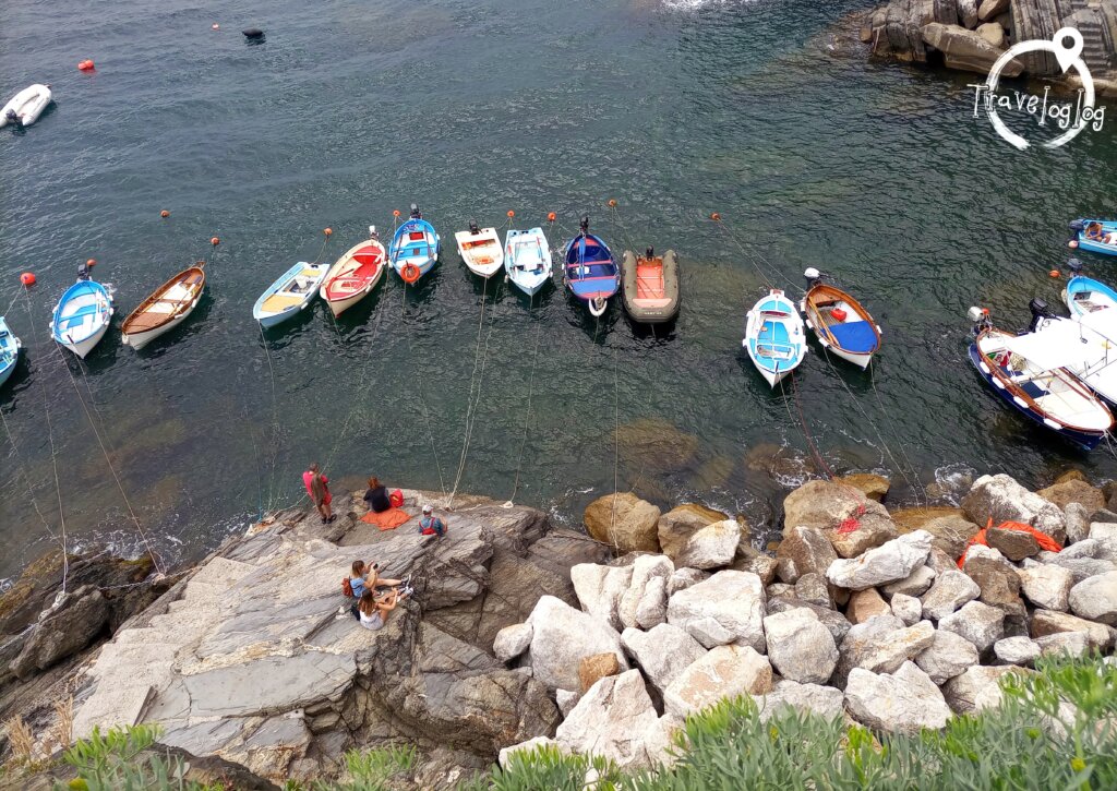 イタリア:リオマッジョーレ:カラフルなボート