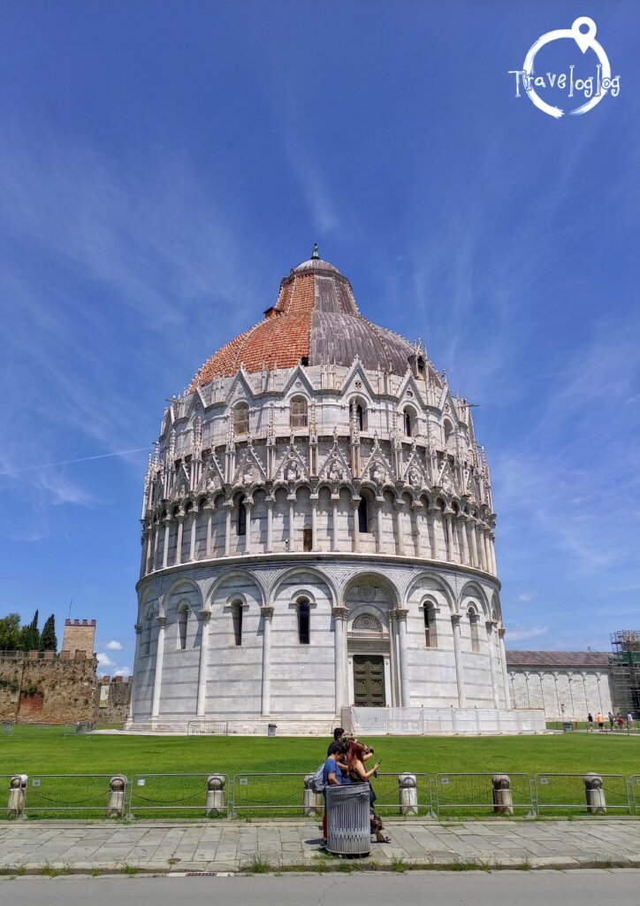 イタリア：ピサ：改修中の聖堂