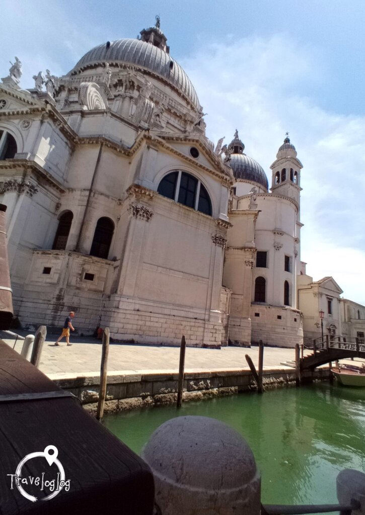 イタリア：ベネチア：教会の外装